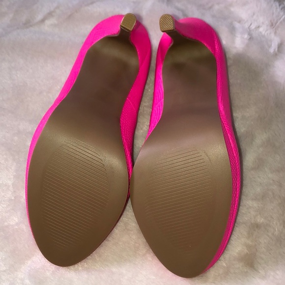 NEW Hot Pink Heels - Picture 4 of 6